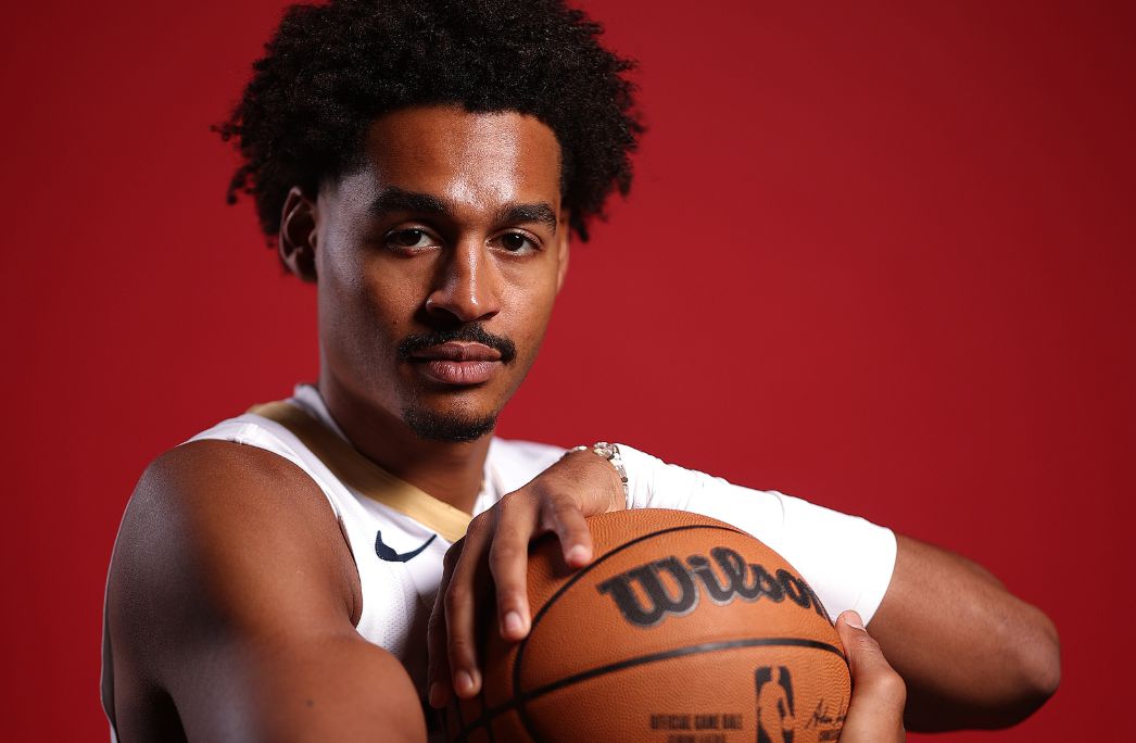 奎因第四節獨得12分，普爾下半場僅靠隊友助攻空籃得2分