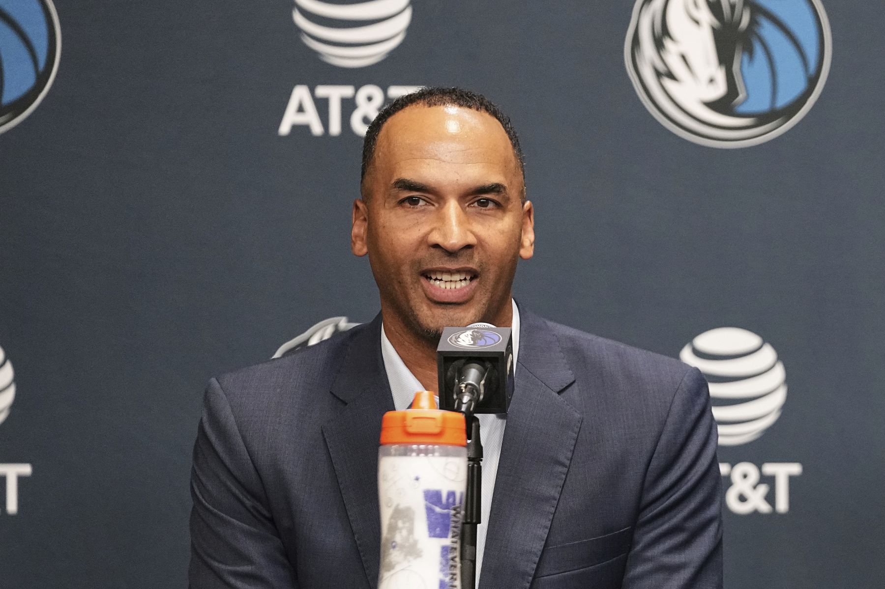 東契奇談哈里森被解僱：我此刻專注於湖人隊