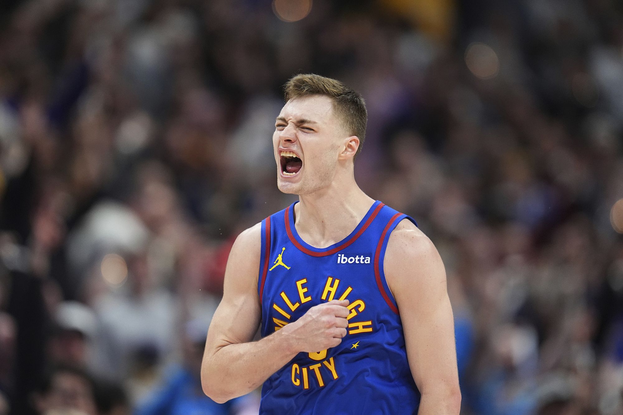 損失兩員大將！布勞恩和卡梅倫·約翰遜本場競賽不會回歸