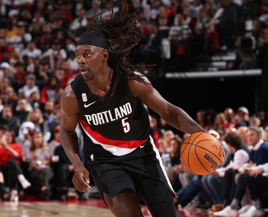 霍勒迪第三節13分5助攻，拓荒者單節轟38分逆轉局10分