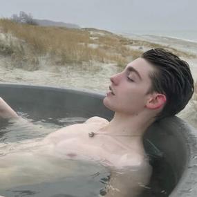 6686体育铁牌作者Martin