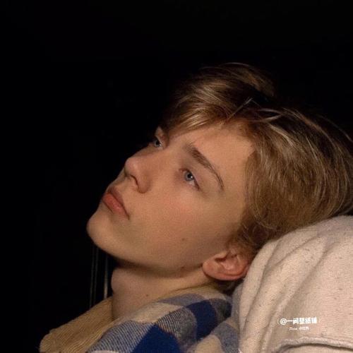 6686体育金牌作者Lila