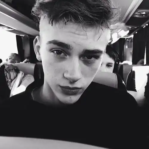 6686体育金牌作者Edith