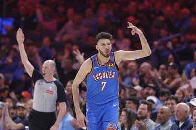 持續進化！霍姆格倫6記三分球平新高，27分鐘砍下31+12