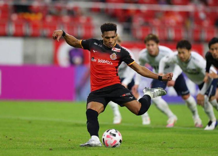 名古屋官方：外籍馬特烏斯左前十字韌帶撕裂，已返回巴西治療