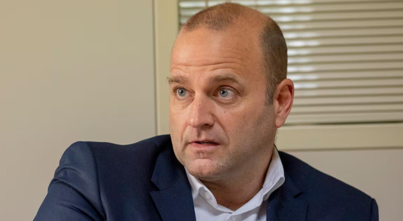 前競選人炮轟拉波爾塔：五年虧10億歐，他執掌的巴薩沒未來