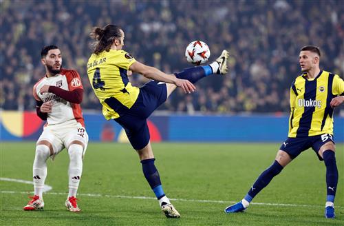 費內巴切 vs 里昂