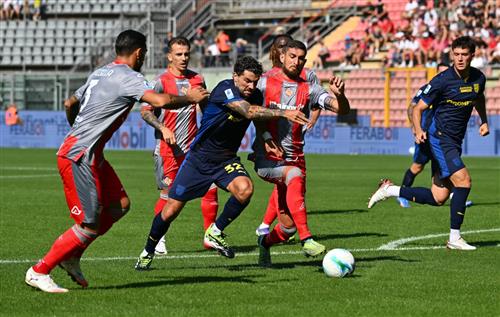 克雷莫內塞 vs 帕爾馬