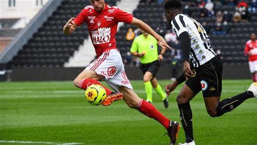 布雷斯托瓦體育場 vs 昂熱