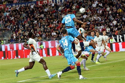 卡利亞裡 vs 威尼斯