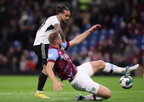 伯恩利 vs 克勞利鎮