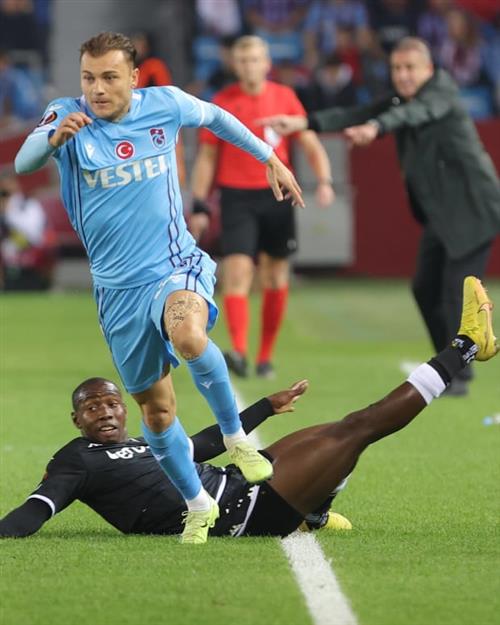 紅星 VS 特拉布宗體育