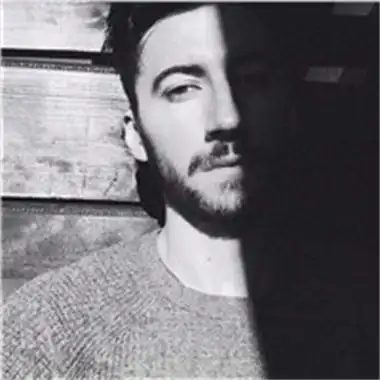 6686体育海外作者Zeke