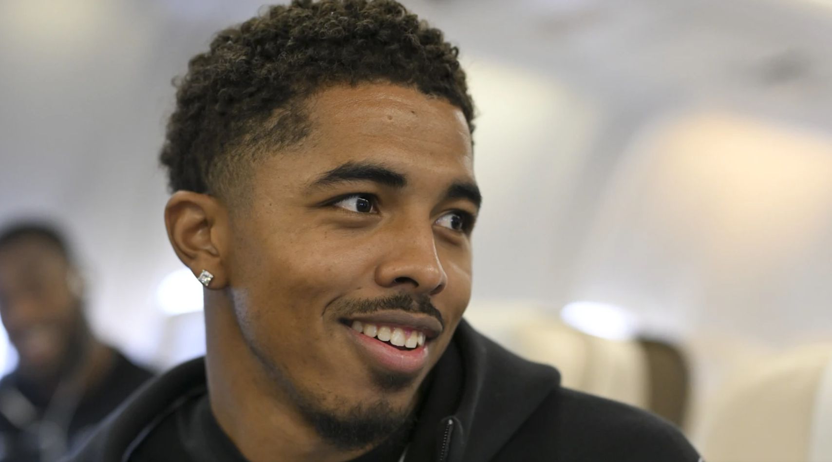 弗法納：馬雷斯卡在我重返賽場後一直維護我，我相信他對我的安排